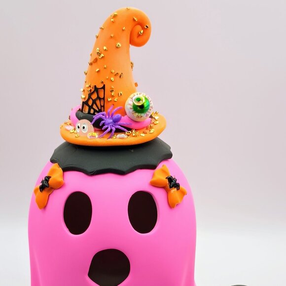 Lighted Halloween Ghost with Witch Hat & Pumpkin Pail – Glow-in-the-Dark Spooky - Picture 3 of 7